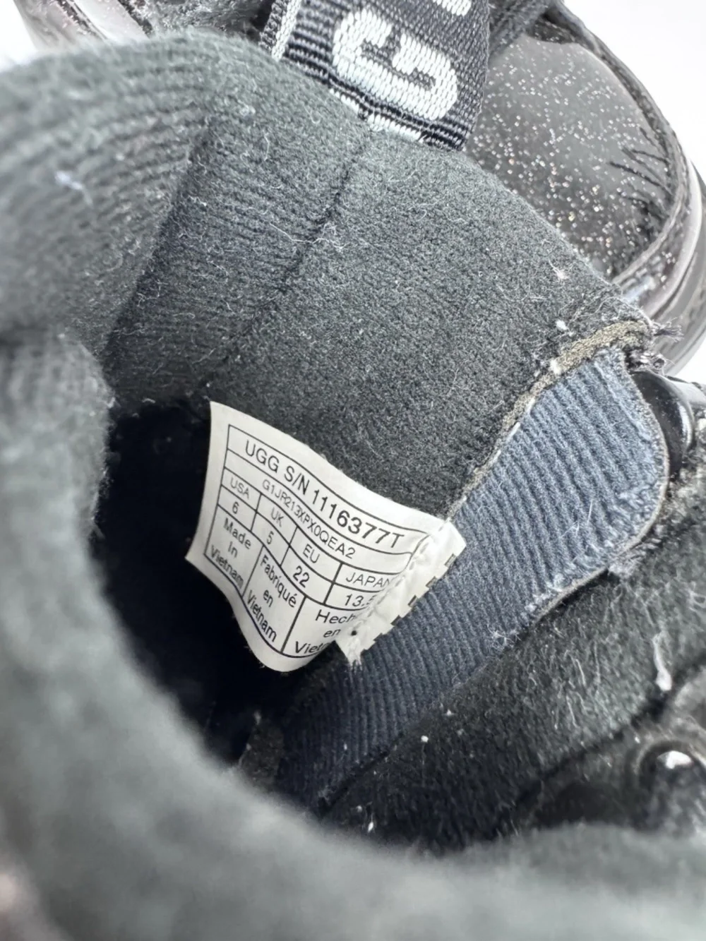 UGG Toddler Girl Robley Glitter Combat Boot, Charcoal Black Glitter  Size US 6C